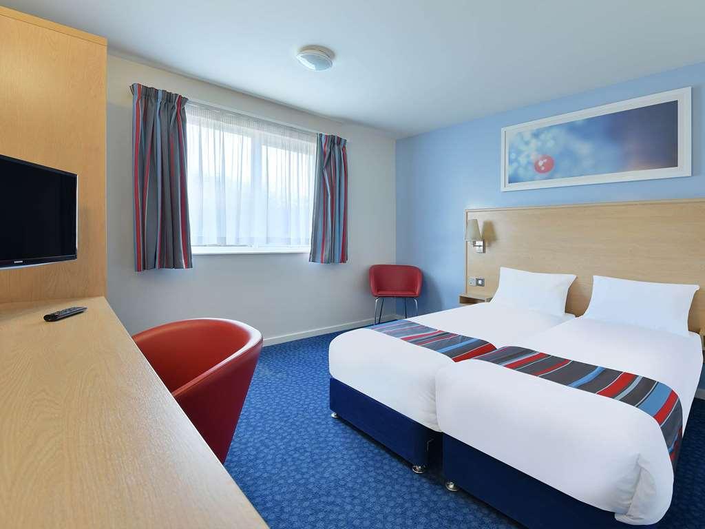 Travelodge Okehampton Whiddon Down Room photo